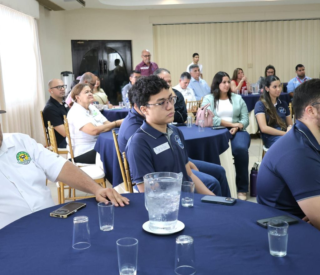Foro Azuero- 04-09-2026 (13) Foro Azuero- 04-09-2026 (13)