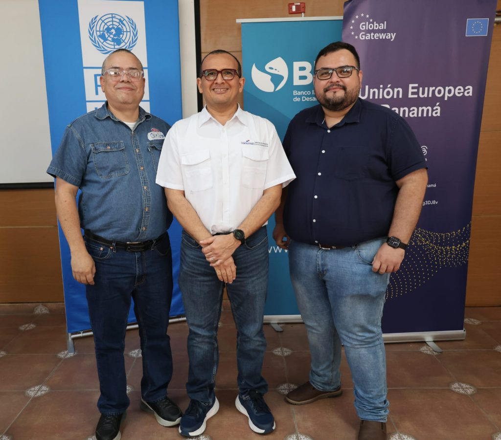Jornada Vespertina Foro Coclé (4) Jornada Vespertina Foro Coclé (4)